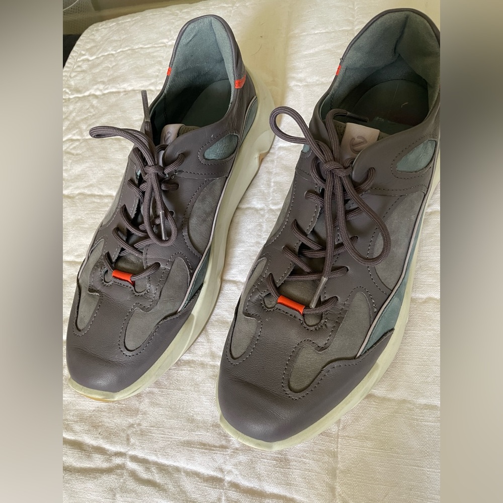 ECCO Womens Leather Chunky Sneakers Size 42/11 Comfort Sneakers